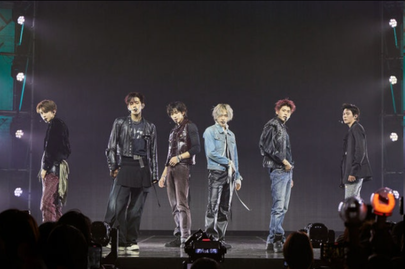 RIIZE《Fame》首秀炸裂全场，高能双舞台+双生日惊喜