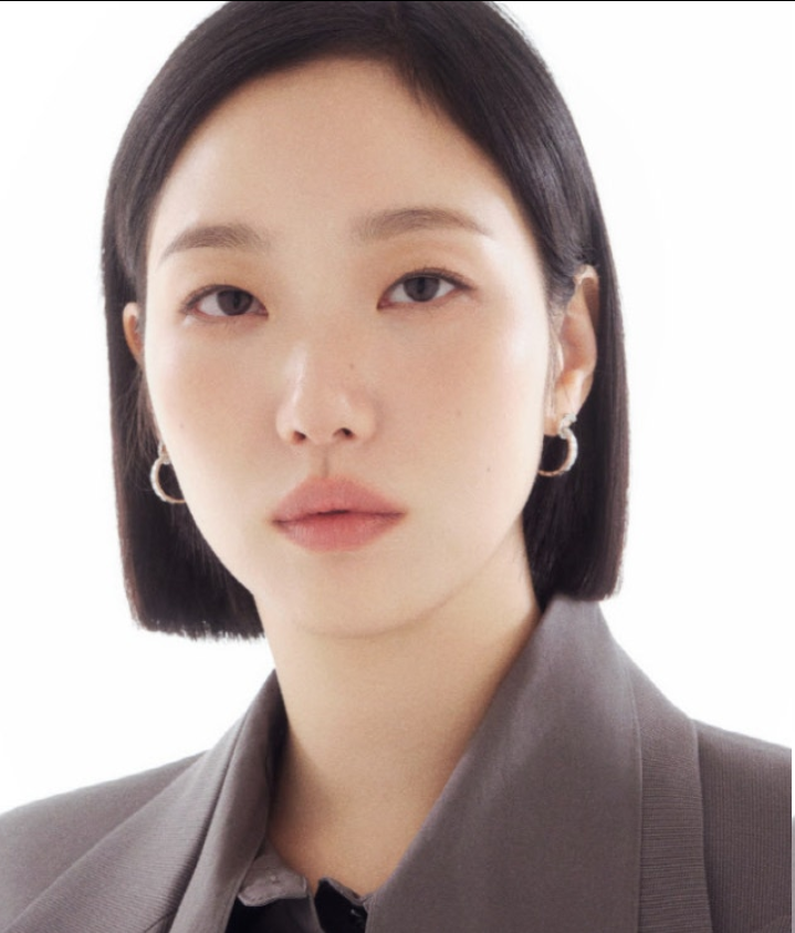 不只是短发：金高银自曝为新角色反复烫发根，只为让观众“完全投入”