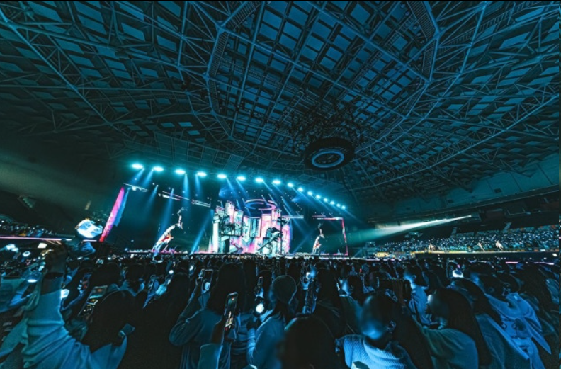 从首尔走向世界！MONSTA X 开启 2026 巡演新篇章，惊喜神曲即将掉落