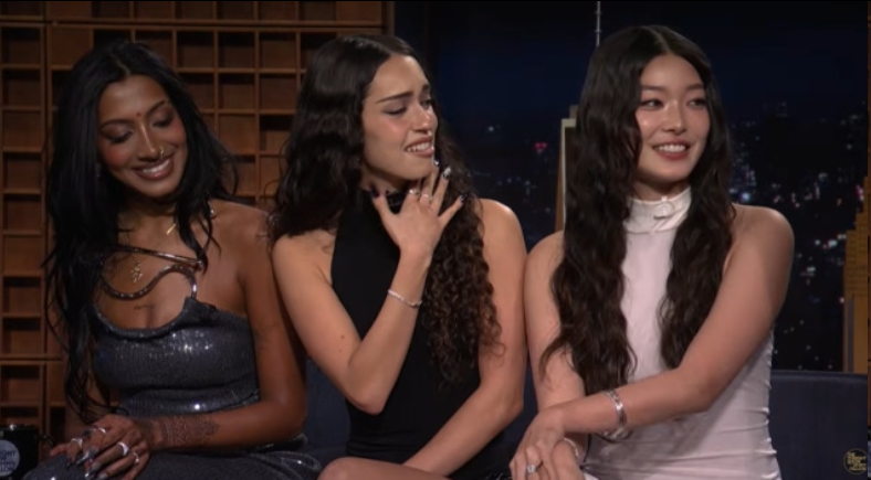 大型追星圆梦现场！KATSEYE 成员偶遇 ROSÉ，开口第一句竟然“卡壳”了