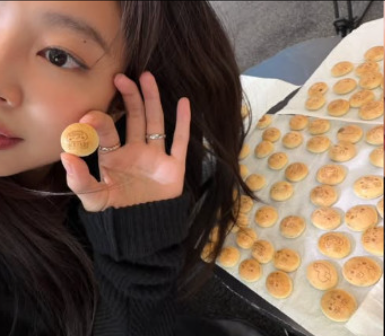 Jennie在线“追星”李秀智？BLACKPINK全体回归进入倒计时，2月末引爆乐坛！