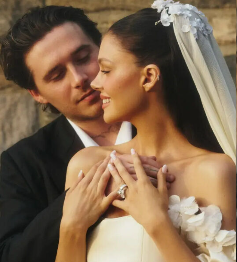 豪门内斗升级：布鲁克林夫妇跳过生育选领养，誓与贝克汉姆全家划清界限