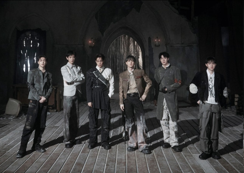 EXO正规八辑《REVERXE》销量突破百万，达成通算第8次“百万销量”壮举