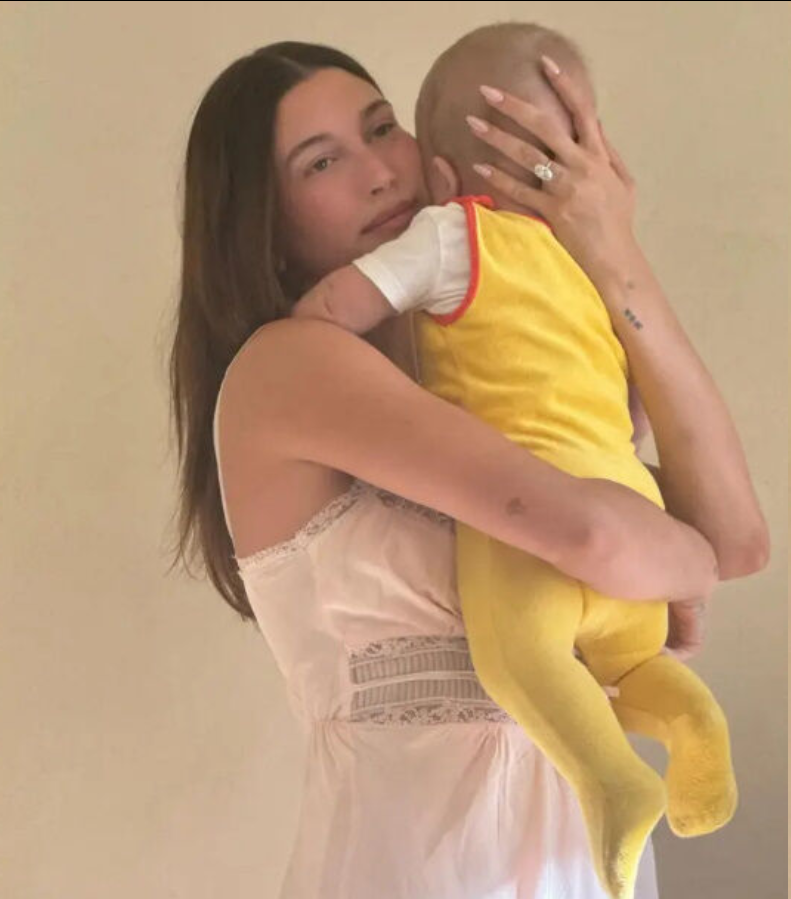 曾被断言“受孕难”：海莉·比伯首谈怀孕内幕，坦言儿子杰克是“医学奇迹”