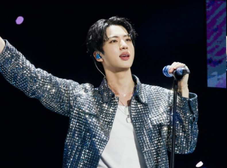 41周连续登顶！BTS Jin 蝉联2月最佳艺人，多项大屏应援排期预警