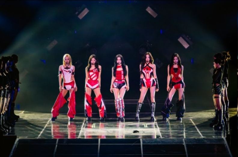 6 年前神曲逆袭！ITZY 巡演舞台凭实力“血洗”榜单，流媒体暴涨 12 倍！