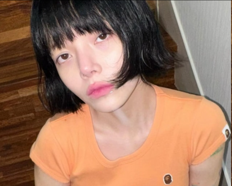 AOA 智珉近照曝光！低腰裤露蕾丝内衣，满臂纹身尽显叛逆艺术范