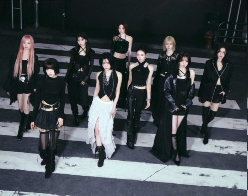 时隔3 年半的巨蛋之约！NiziU 感性重释《Dear…》，4月回归引期待