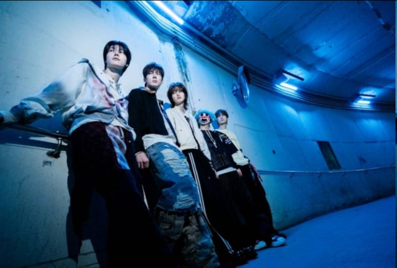 HEARTSWAVE蓝色街头风写真公开，五人五色魅力全开！