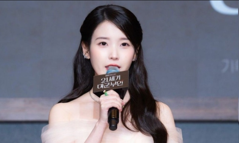 IU、边佑锡时隔10年再续前缘，上演身份反差恋！