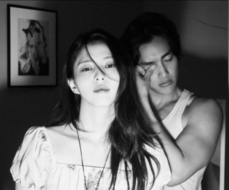 韩素希晒与小6岁男模同框照，高颜值组合吸睛，曾因“换乘恋爱”引争议