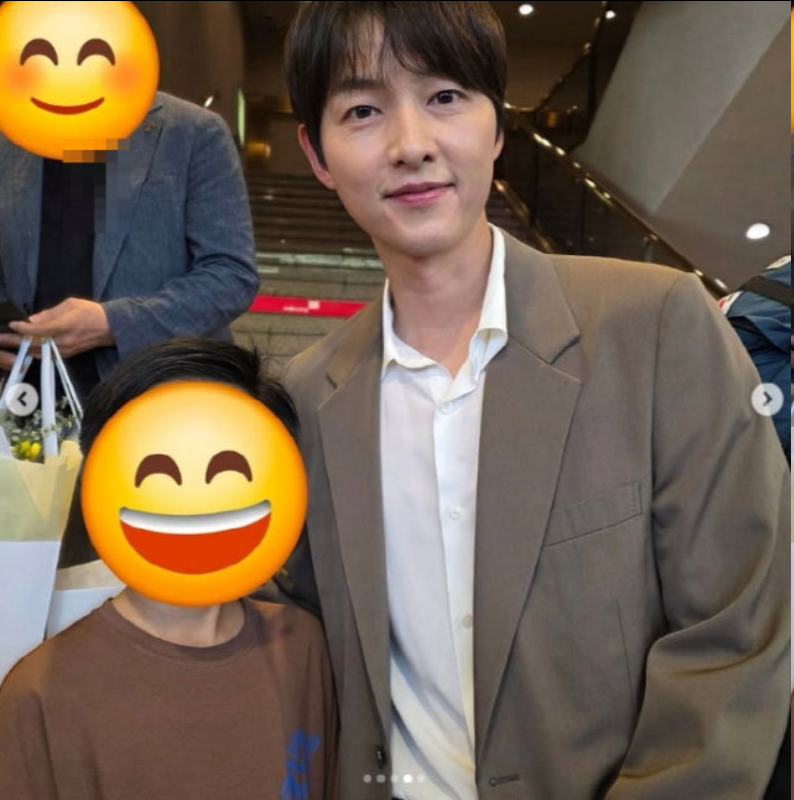 宋仲基、凯蒂夫妇合体参与公益演出，平易近人举止获网友盛赞