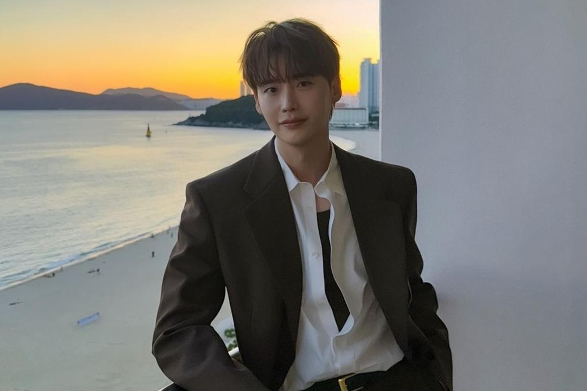 分手IU后的李钟硕状态如何？李钟硕釜山写真帅出新高度
