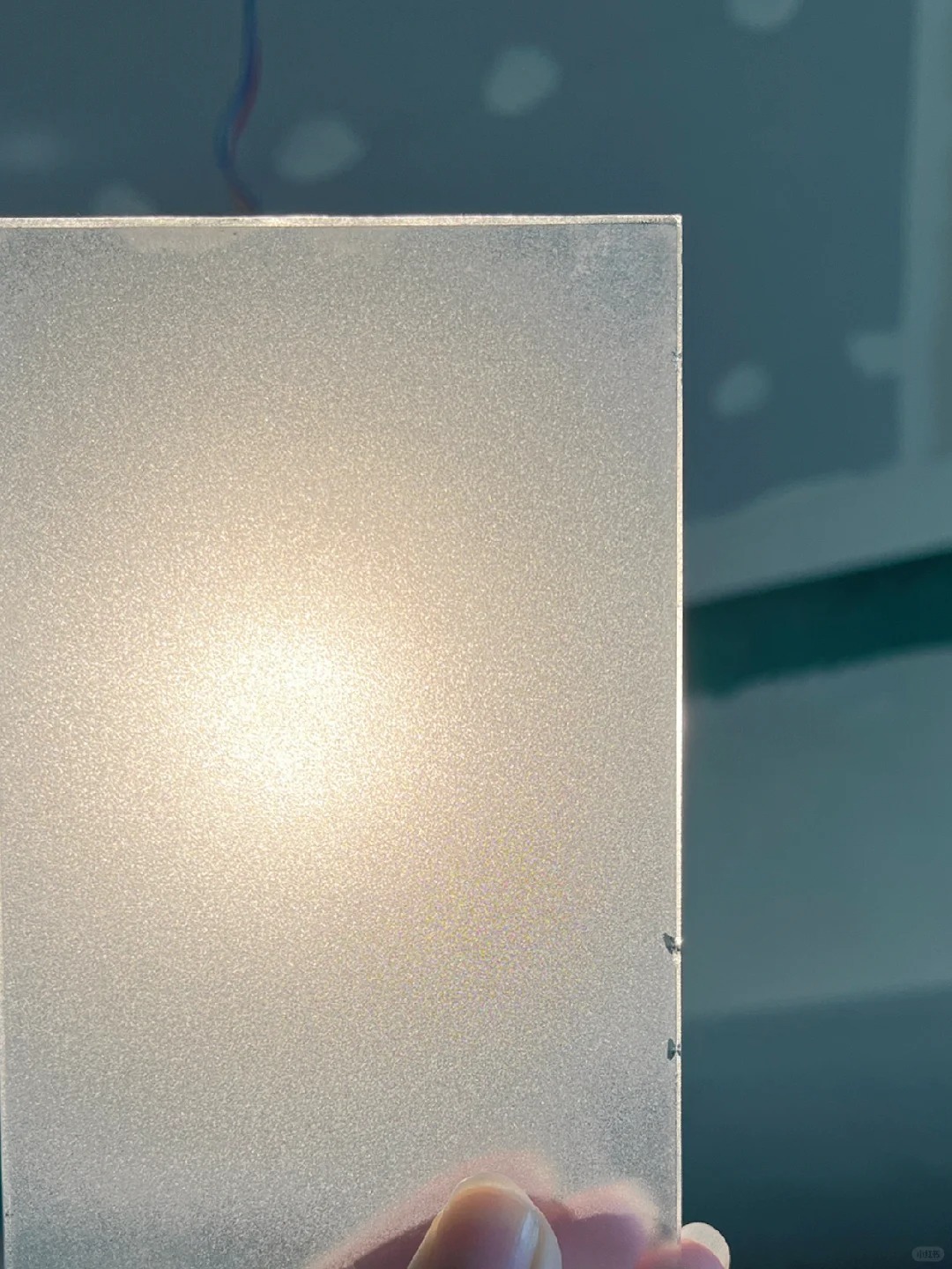 浴室玻璃贴磨砂膜有哪些好处?怎么贴才能不起泡?