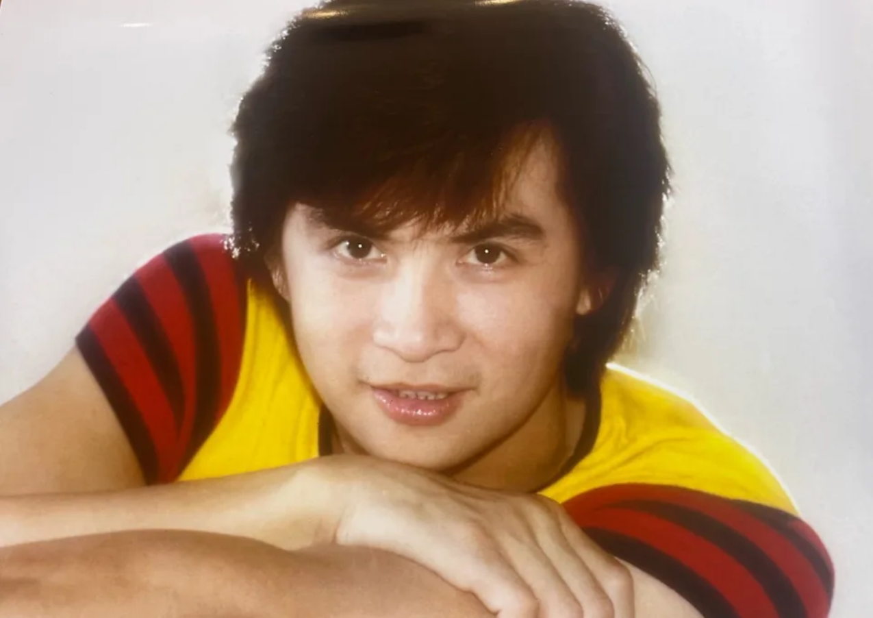 84版韦小宝演员李小飞去世,家属发声,死因曝光,一细节令人不解