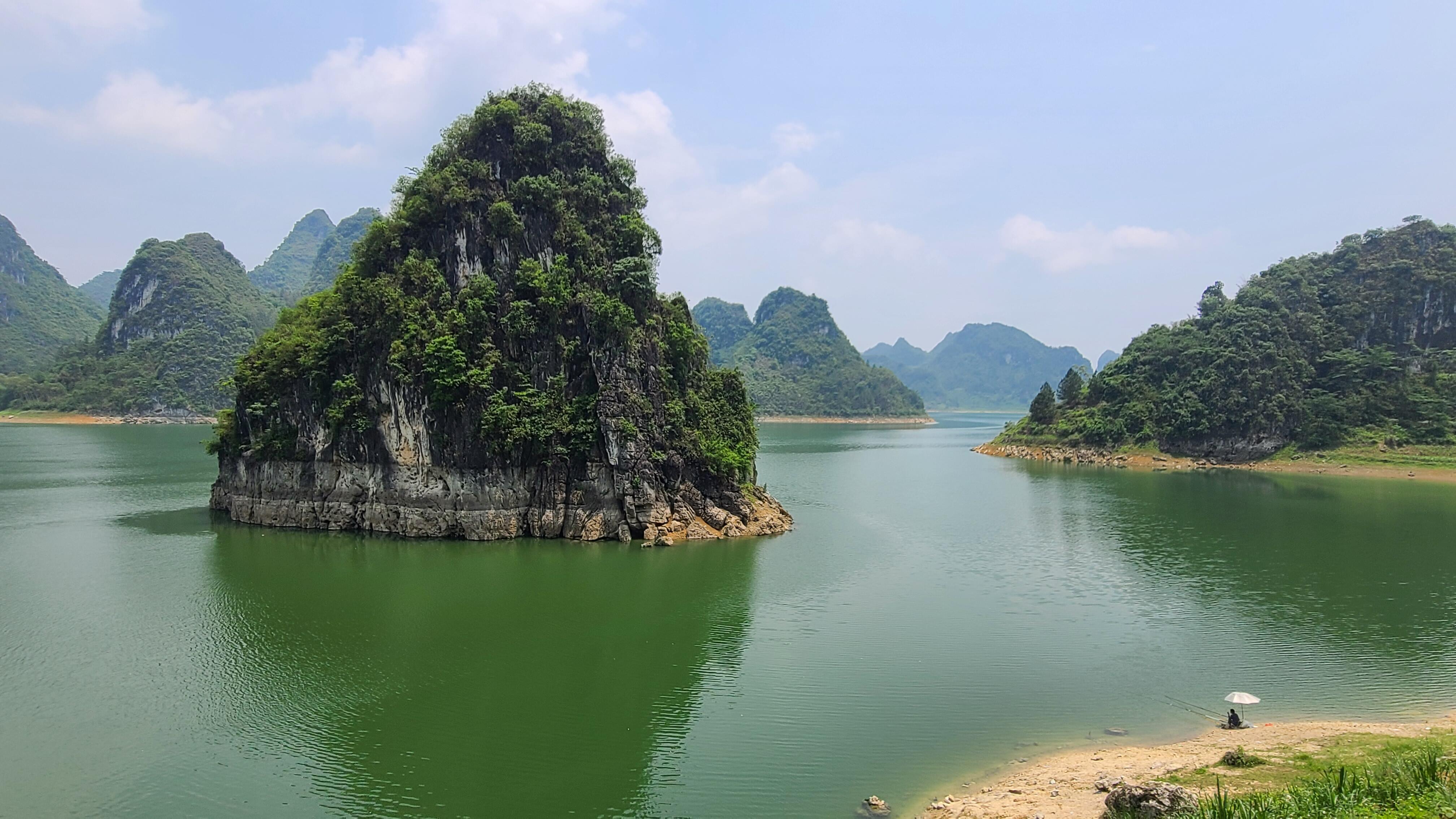 上林大龙湖景区图片