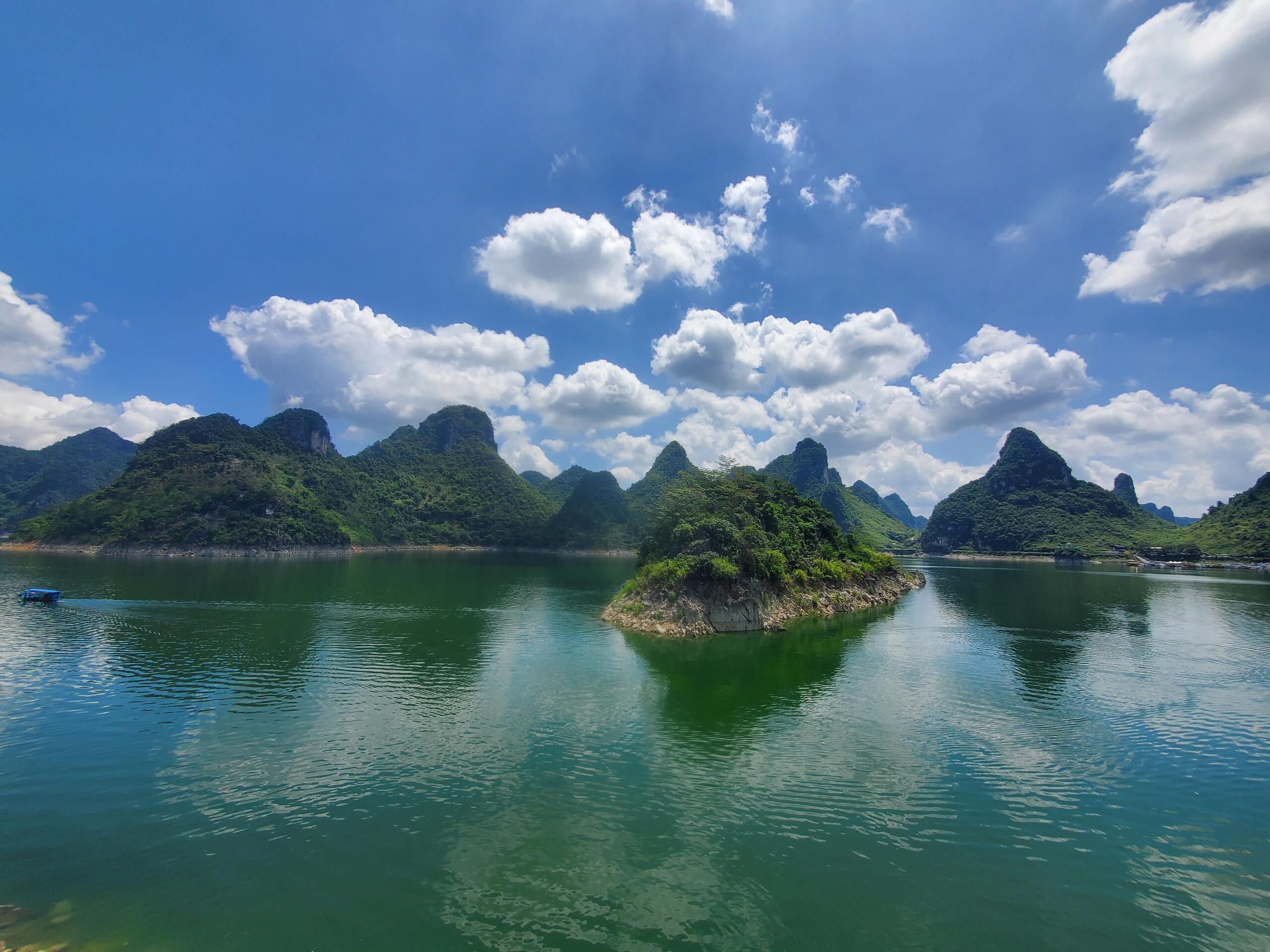 上林大龙湖景区图片