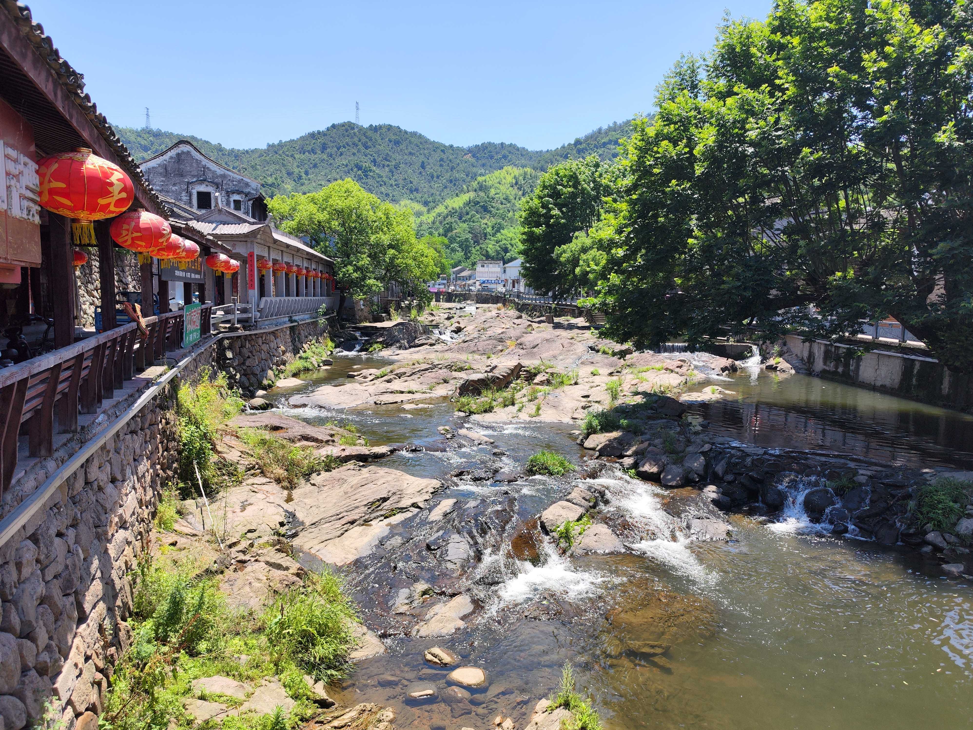 溪口岩头古村景点图片