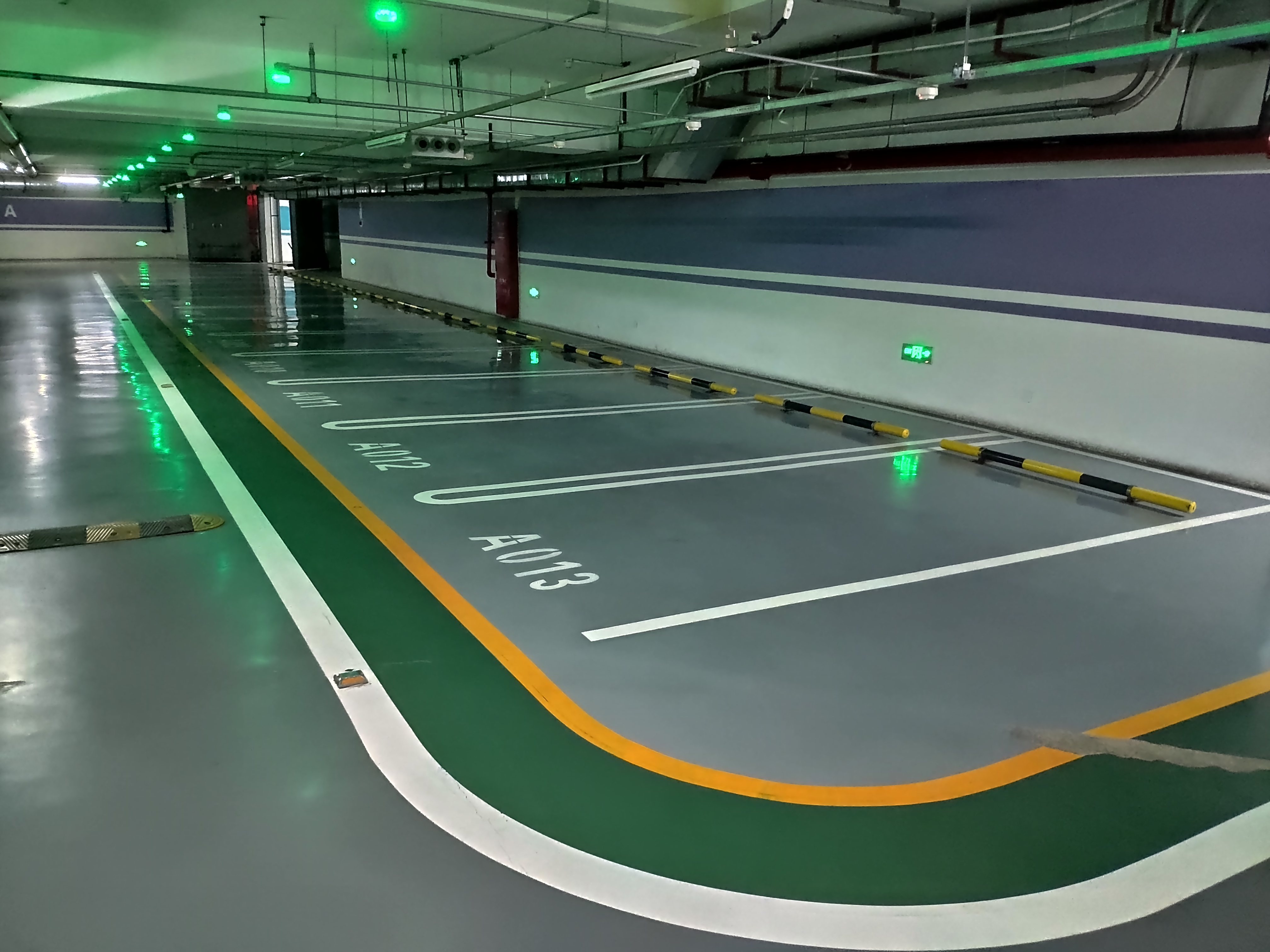 天津厂房安全通道划线工艺详解 5步打造规范逃生路径