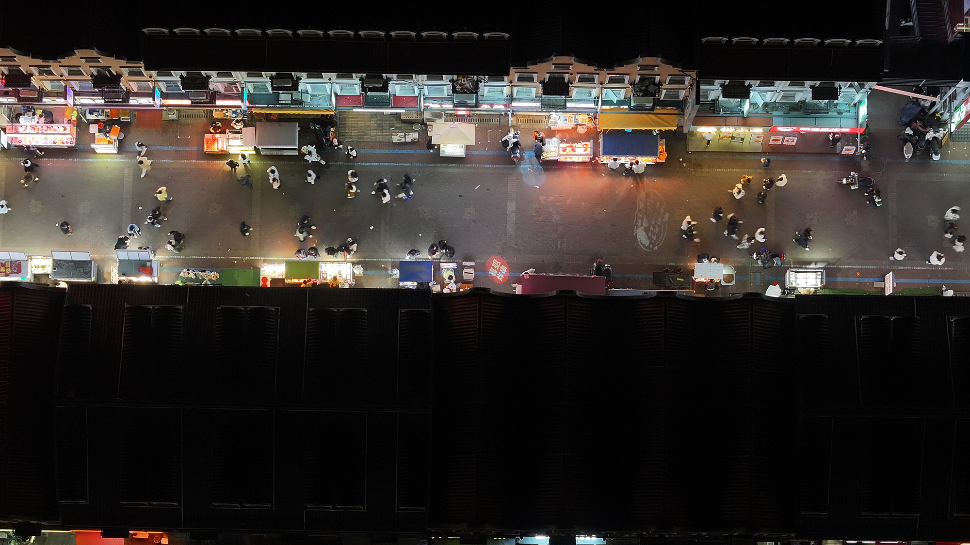 南通荷兰街夜市:逛夜市啦!去感受那份热闹与喧嚣