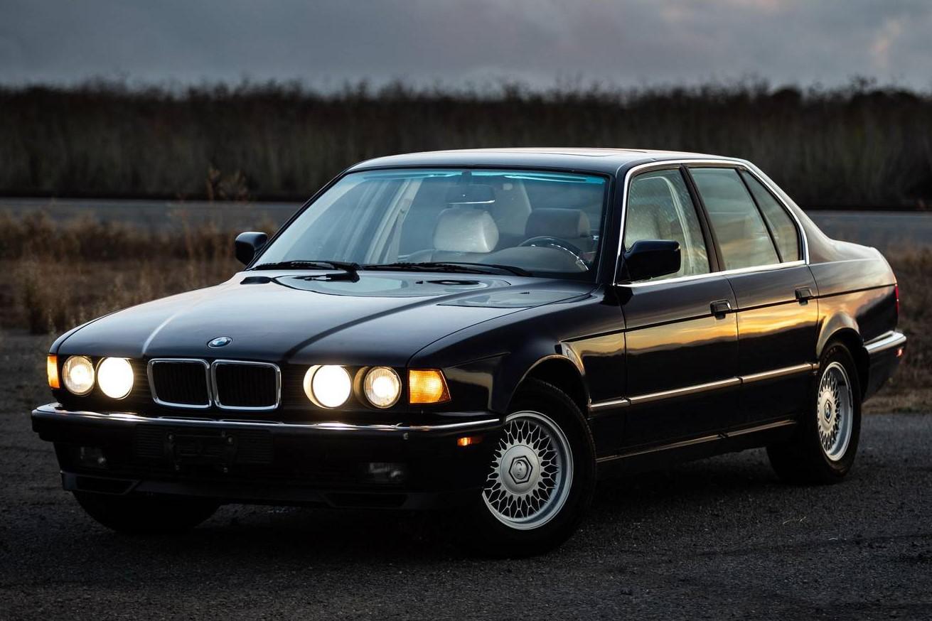 90年代香港电影里的豪车 1994年款宝马740i