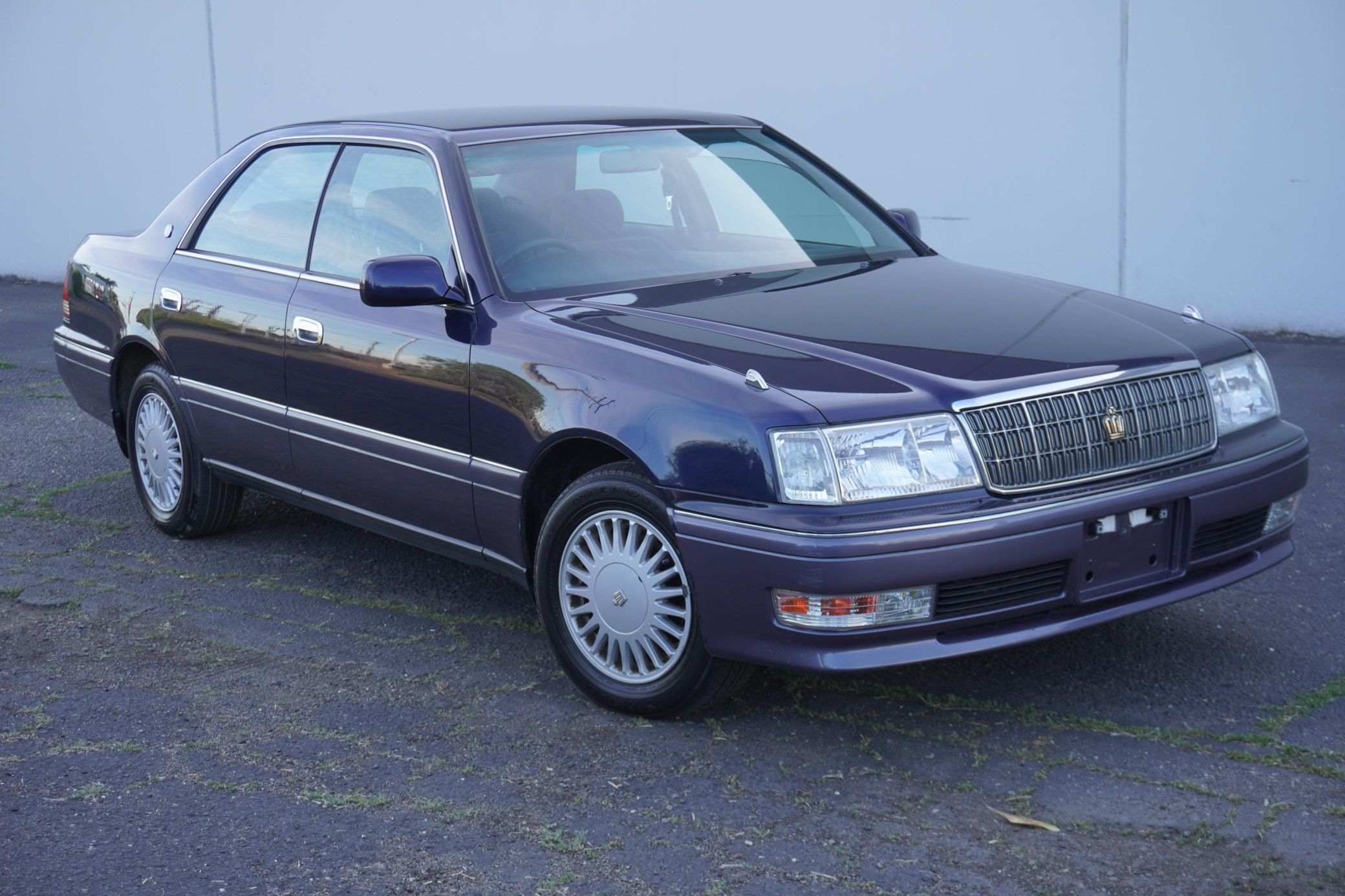 90年代梦中神车 1997年款丰田皇冠轿车