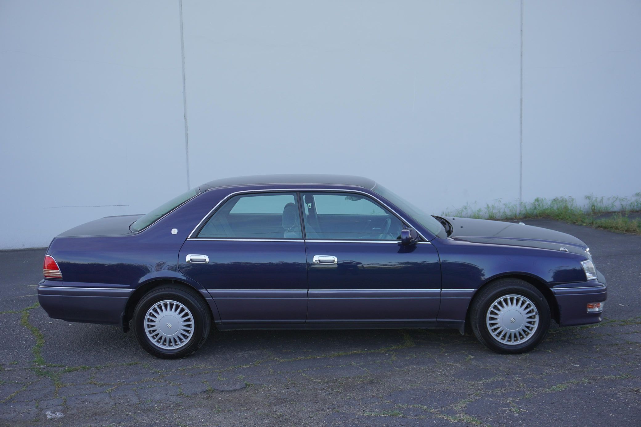 90年代梦中神车 1997年款丰田皇冠轿车