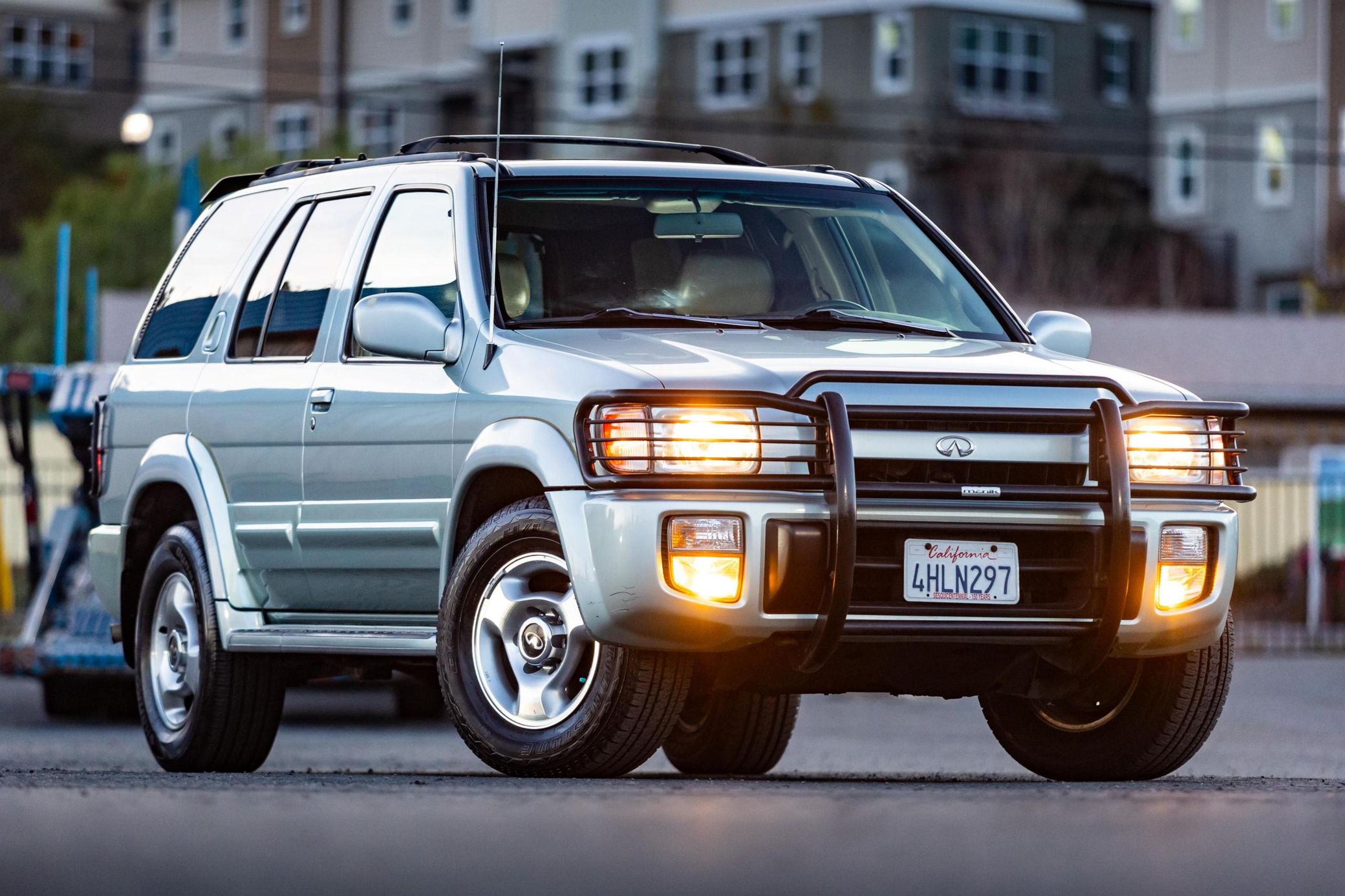 千禧年土豪坐骑 1999年款英菲尼迪qx4 4×4