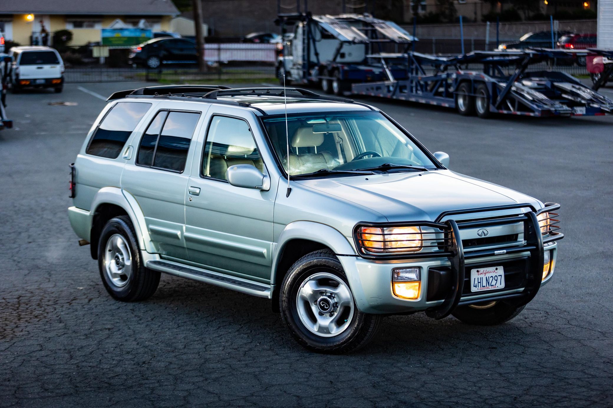 千禧年土豪坐骑 1999年款英菲尼迪qx4 4×4