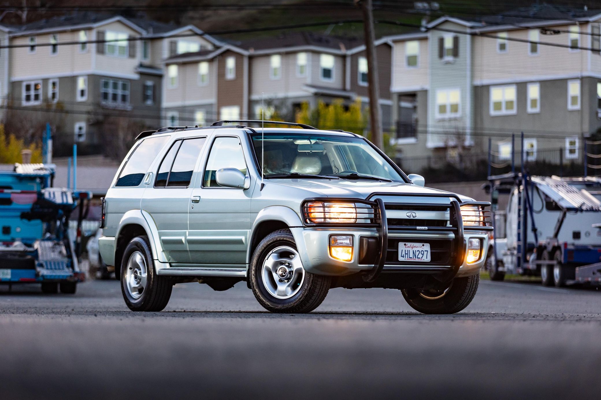 千禧年土豪坐骑 1999年款英菲尼迪qx4 4×4