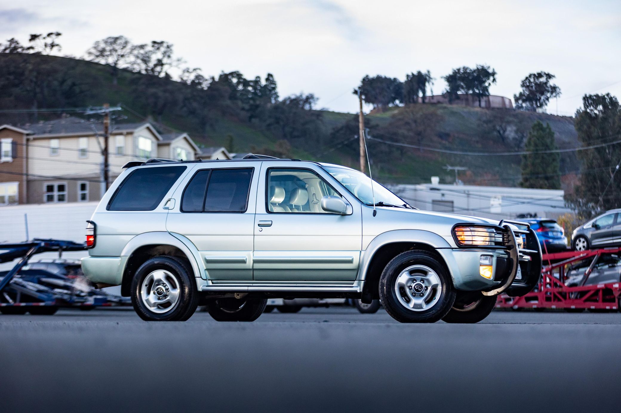 千禧年土豪坐骑 1999年款英菲尼迪qx4 4×4