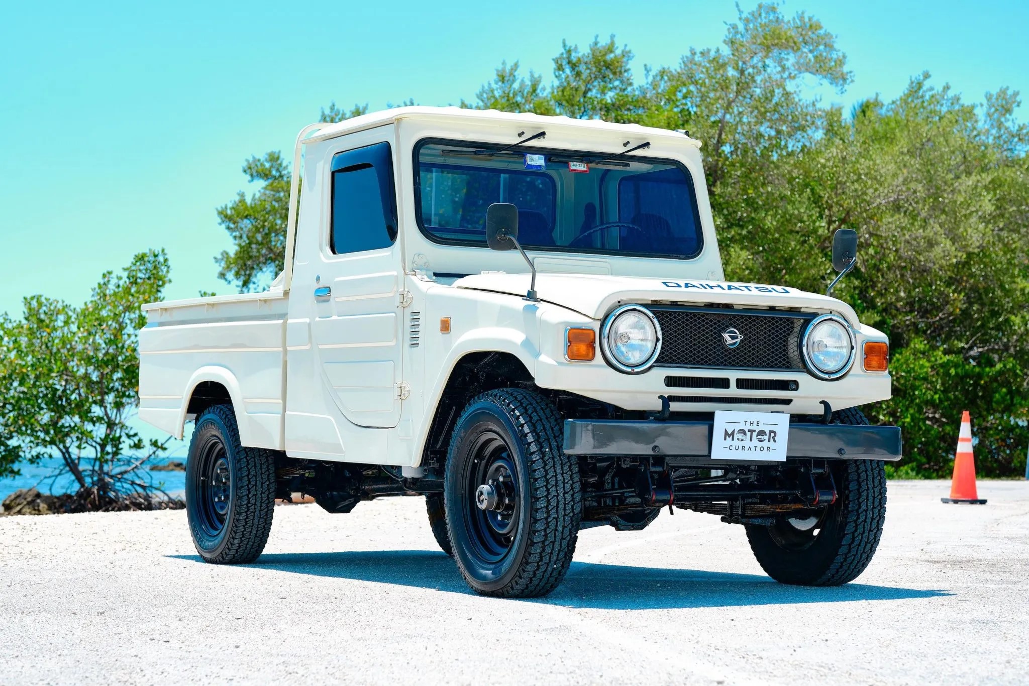 呆萌四驱小吉普 1981年款大发 f55 4×4