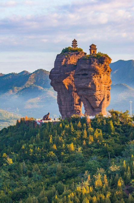 这个夏季最佳避暑地居然有一个令人称叹的建筑:承德双塔山