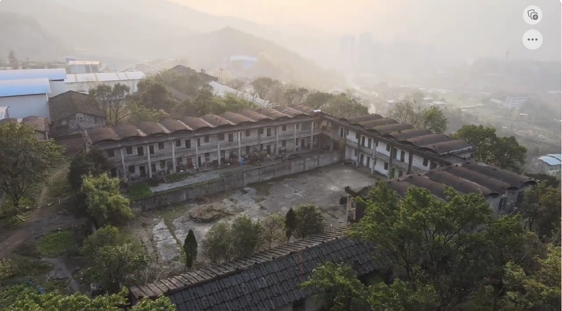 合川区是重庆的卫星城市,因为渠江,嘉陵江和涪江三江在其境内汇合而