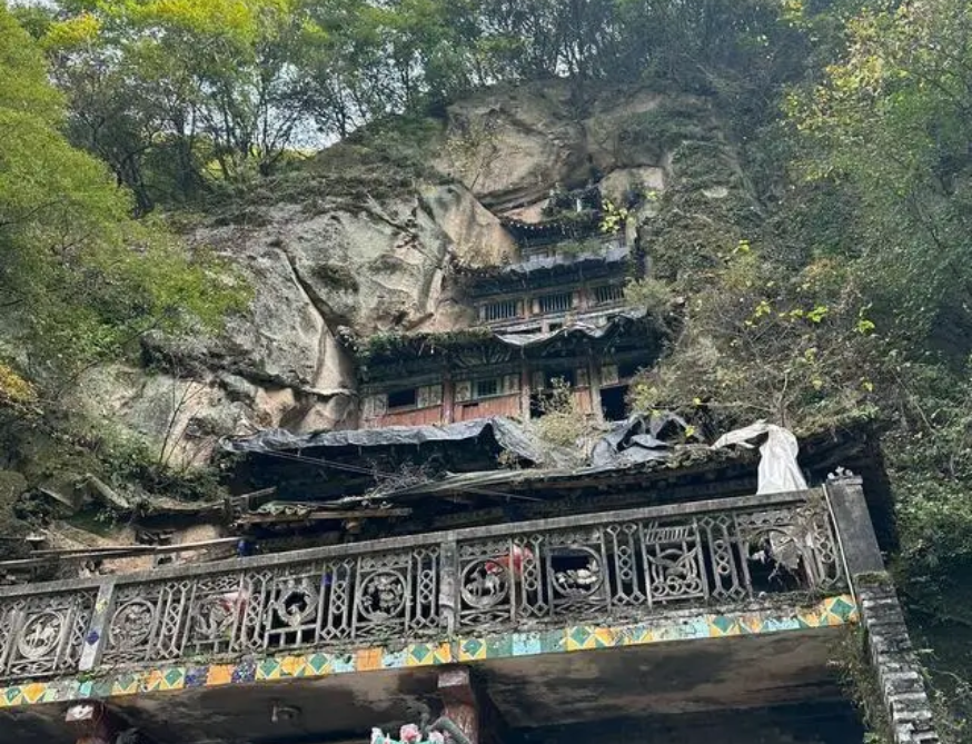 宝鸡西镇吴山道观图片