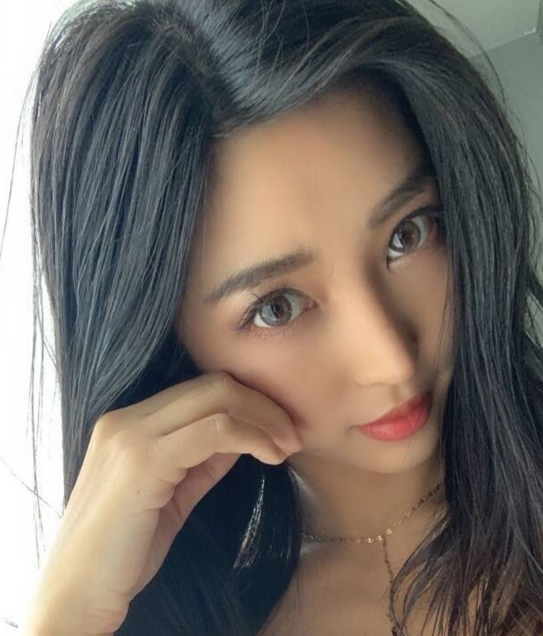 万人求档onlyfans极品反差婊mizu付费解锁私拍视频啥梗，真就享受生活