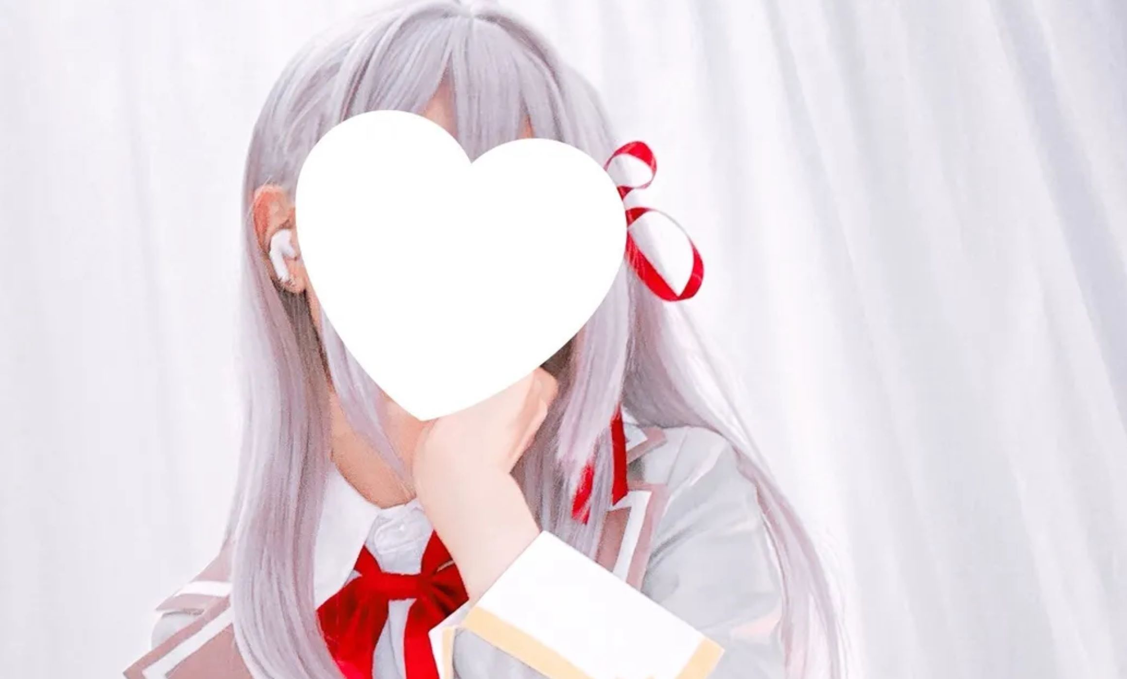 Ayame COS艾莉同学视频什么梗，Ayame的银白发JK作品