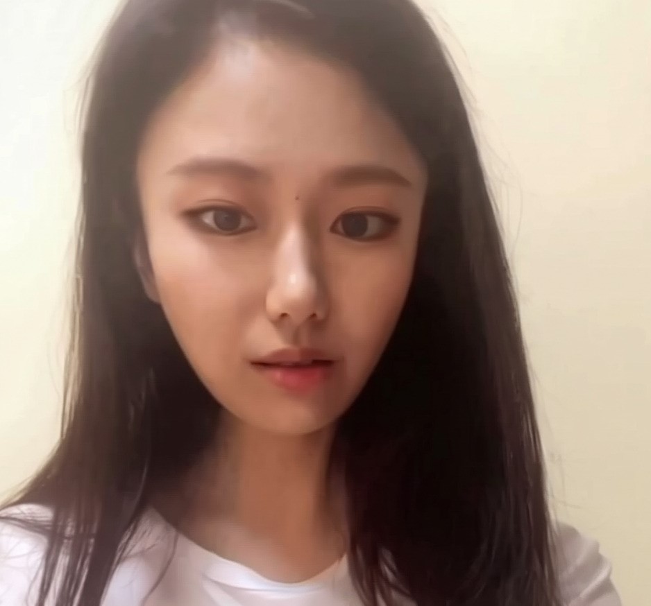 抖音徐一零搓泥直播做俯卧撑视频什么梗，徐一零的直播事故