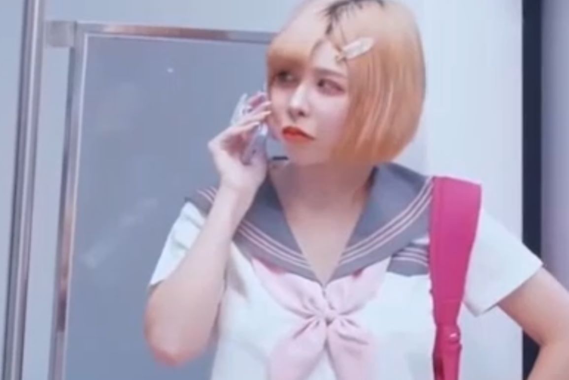 ChiChibae绮绮儿捷运女高中生视频什么梗，JK少女坐地铁