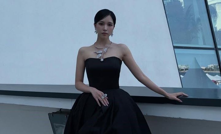 Mina名井南亮相法国戛纳电影节和跃动她影奖活动，礼服造型迷人
