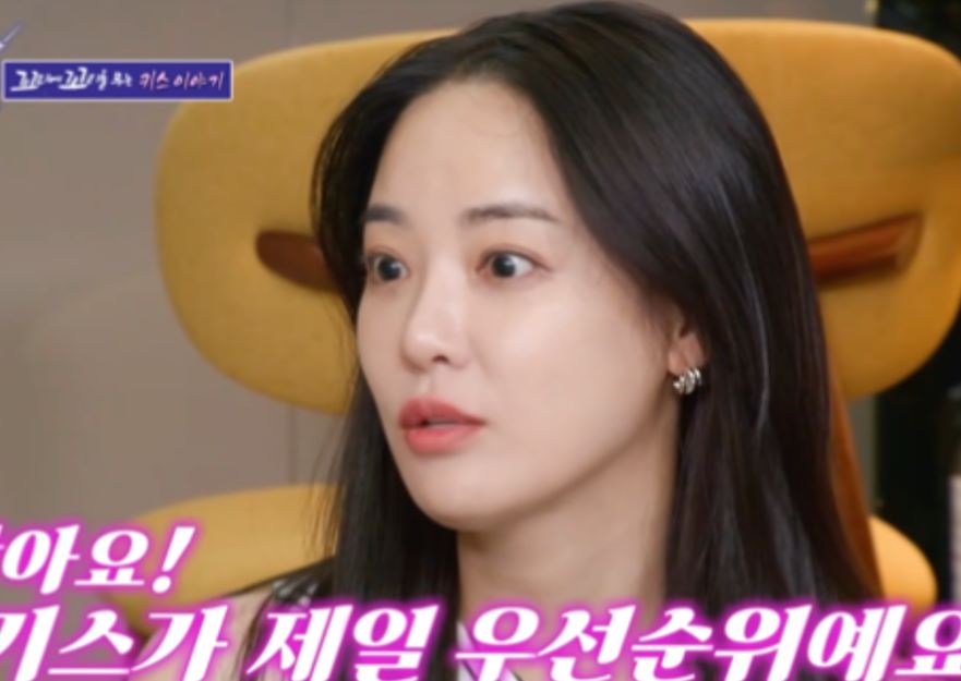 李珠妍分享自己的恋爱和婚姻观，公开是否喜欢一个人的条件是接吻