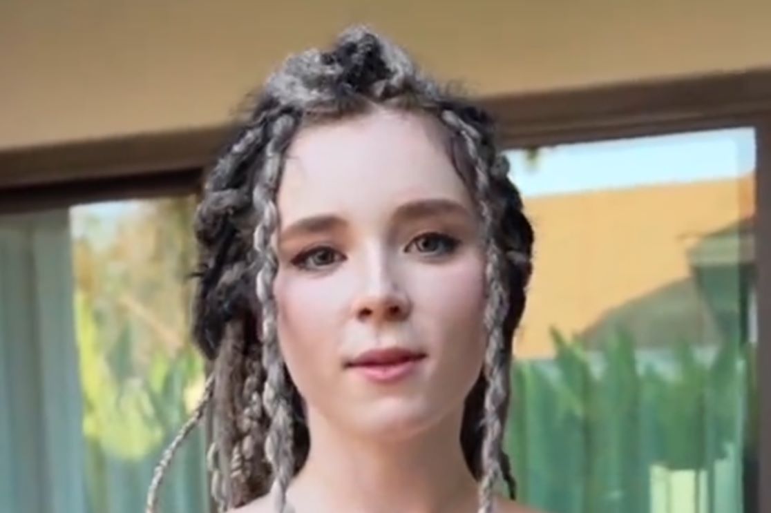 甜狐SweetieFox别墅四个人视频什么梗，甜心狐狸和别墅员工