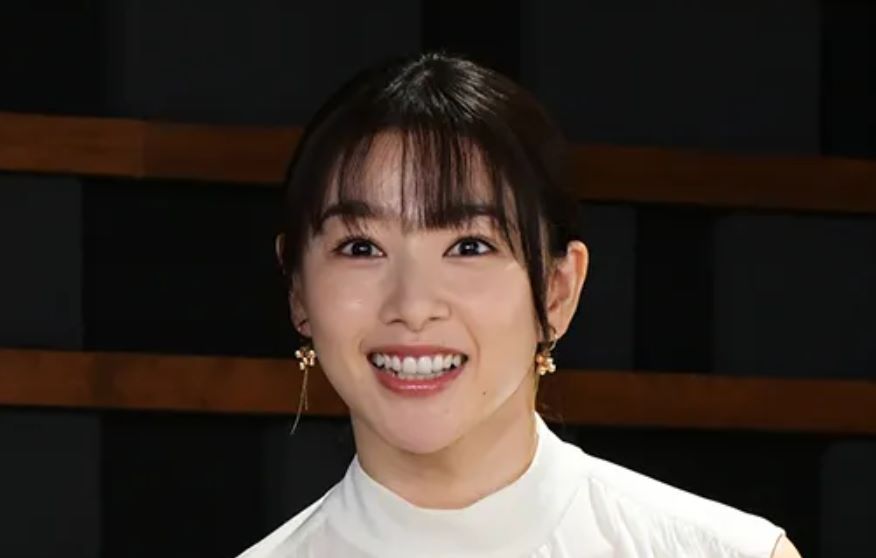 樱井日奈子透露有段时间每天都会健身，但因过度锻炼被经纪人叫停