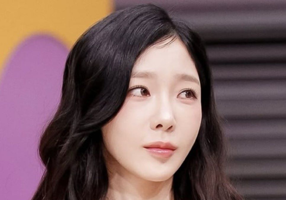 金泰妍在首张精选专辑发行前夕，回顾个人出道10周年的心路历程