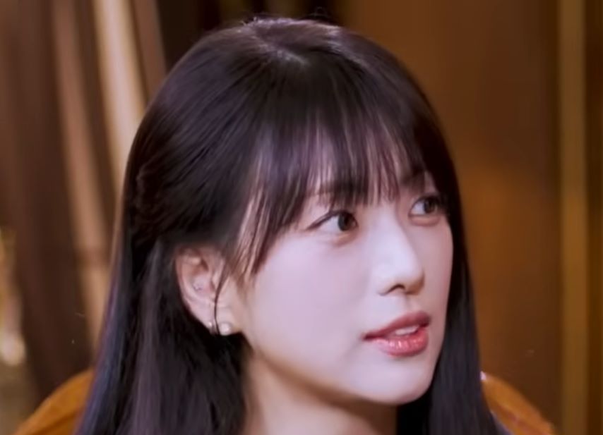 金智秀的姐姐金智允解释智秀曾经险些脑震荡的经历，下坡不敢下去