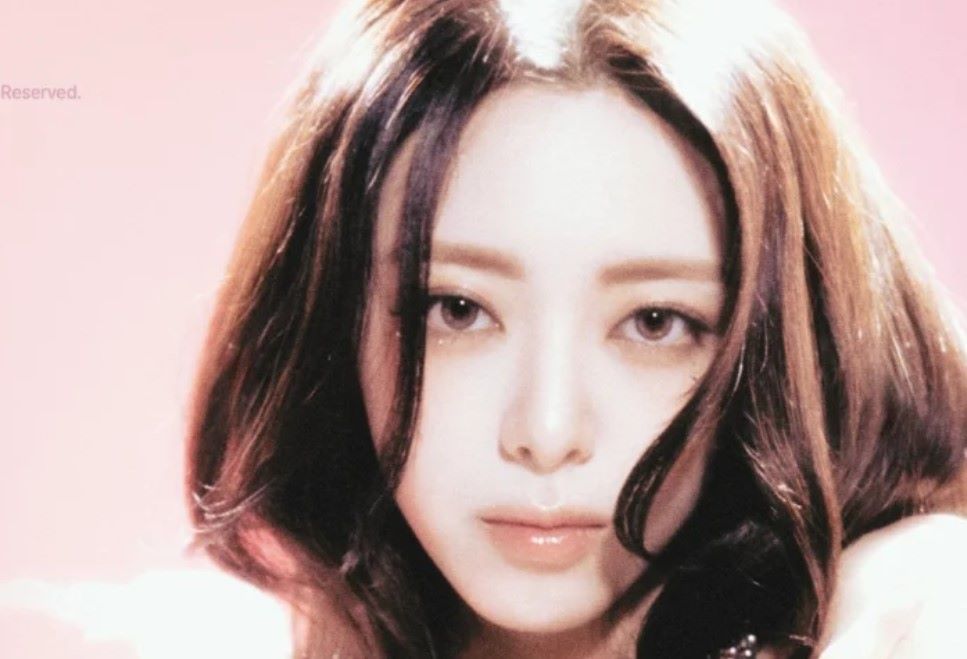 Yuna申有娜在Solo出道前感受到压力，光是推出专辑本身就需要勇气