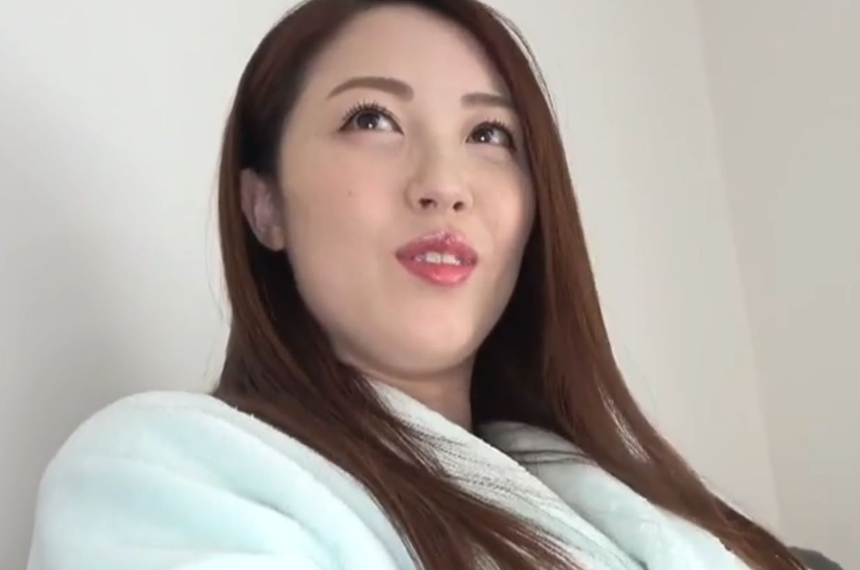 小百合叶山有跟黑人合作过吗，小百合和两位黑人男演员搭档