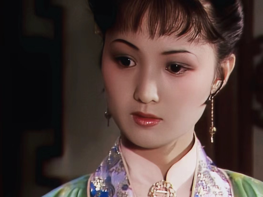 《红楼梦》平儿的"扶正"迷局:通房丫头的体面,终究敌不过封建豪门的
