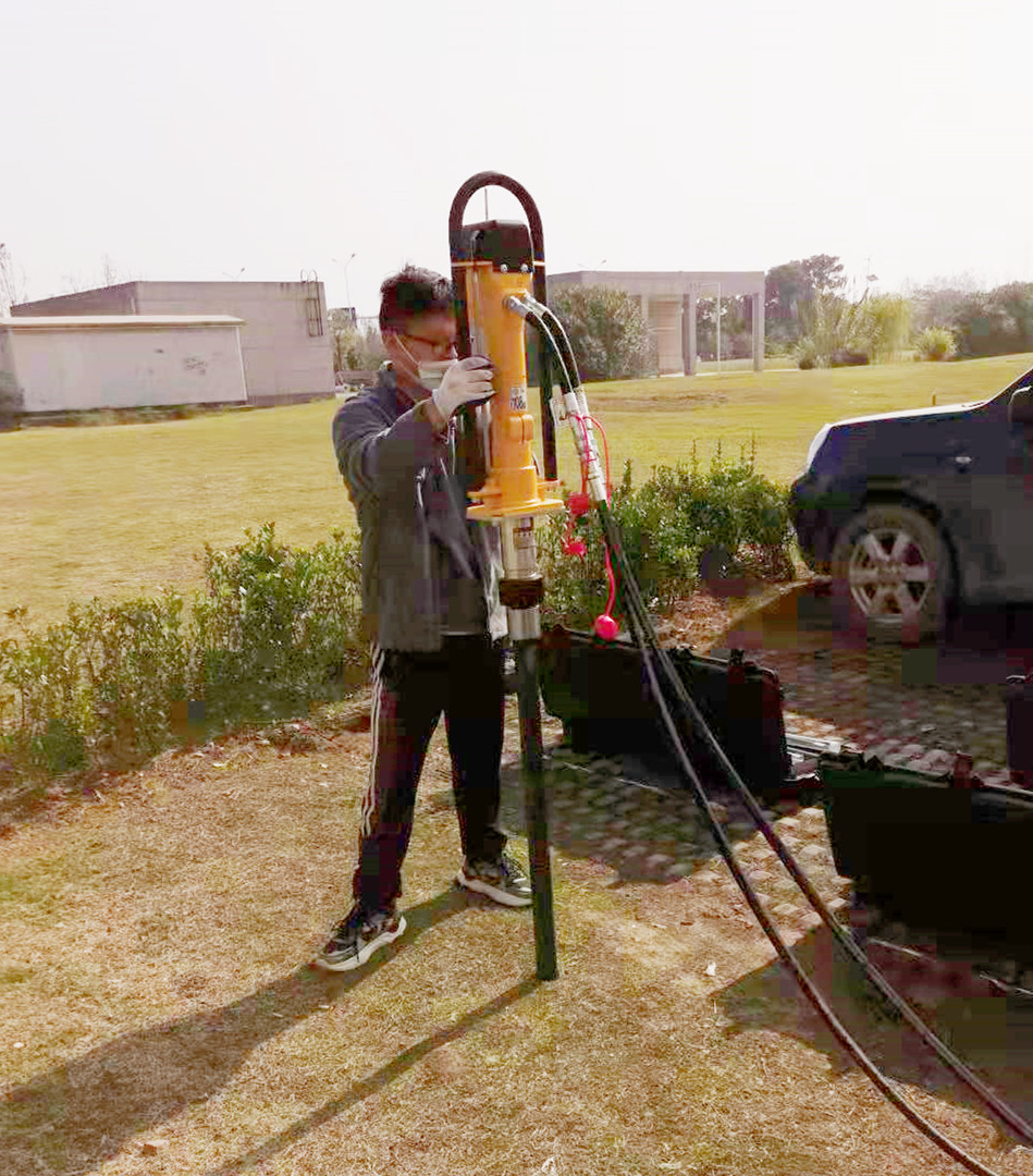 新一代土壤取样钻机:革命性升级助力土壤勘察