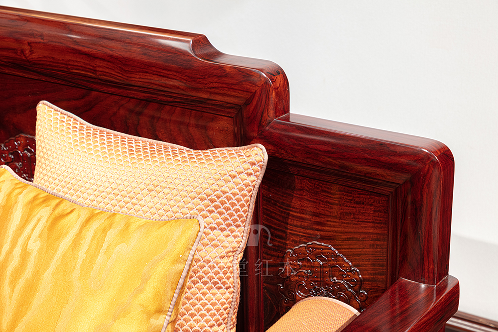 中式原木整装新风尚:明堂家居的匠心独运